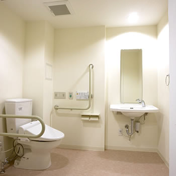 共用トイレ