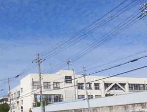 夏にはプール授業の歓声が聞こえていました😊