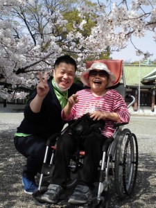 若松＆工藤笑顔 (480x640)