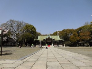 護国神社 (640x480)